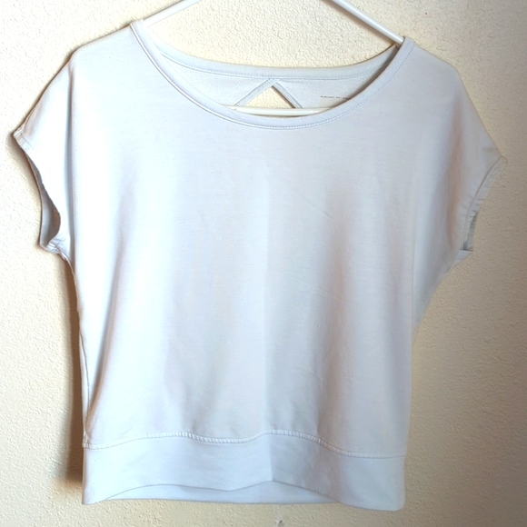 SKORA Crop Top - Picture 1 of 2